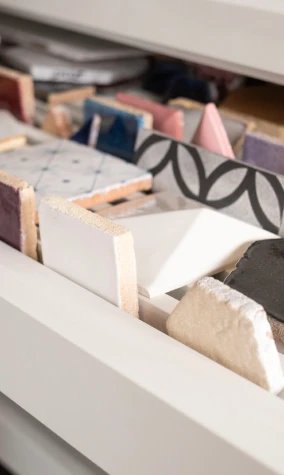 Piastrelle decorate area Terra – Ottoboni showroom
